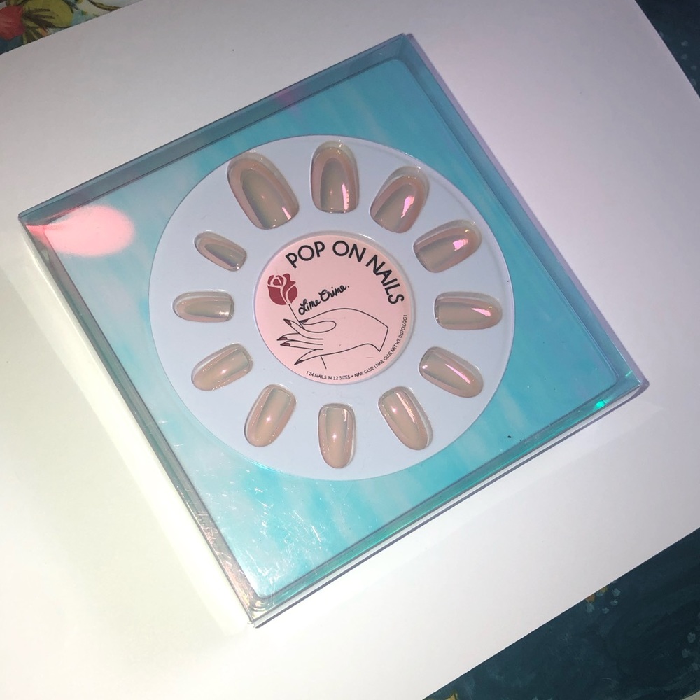 Lime crime pop on nails!